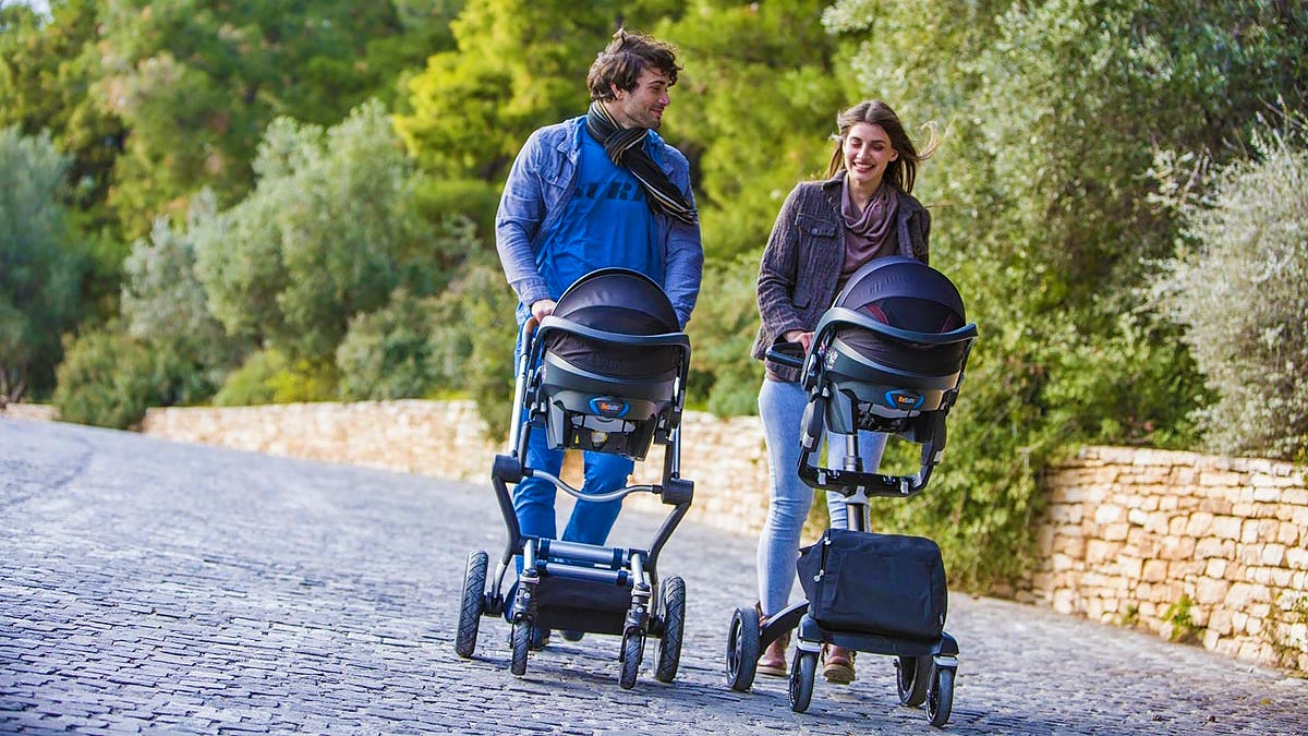 BeSafe iZi Go Modular X1 i-Size - автокресло для младенцев, на прогулке