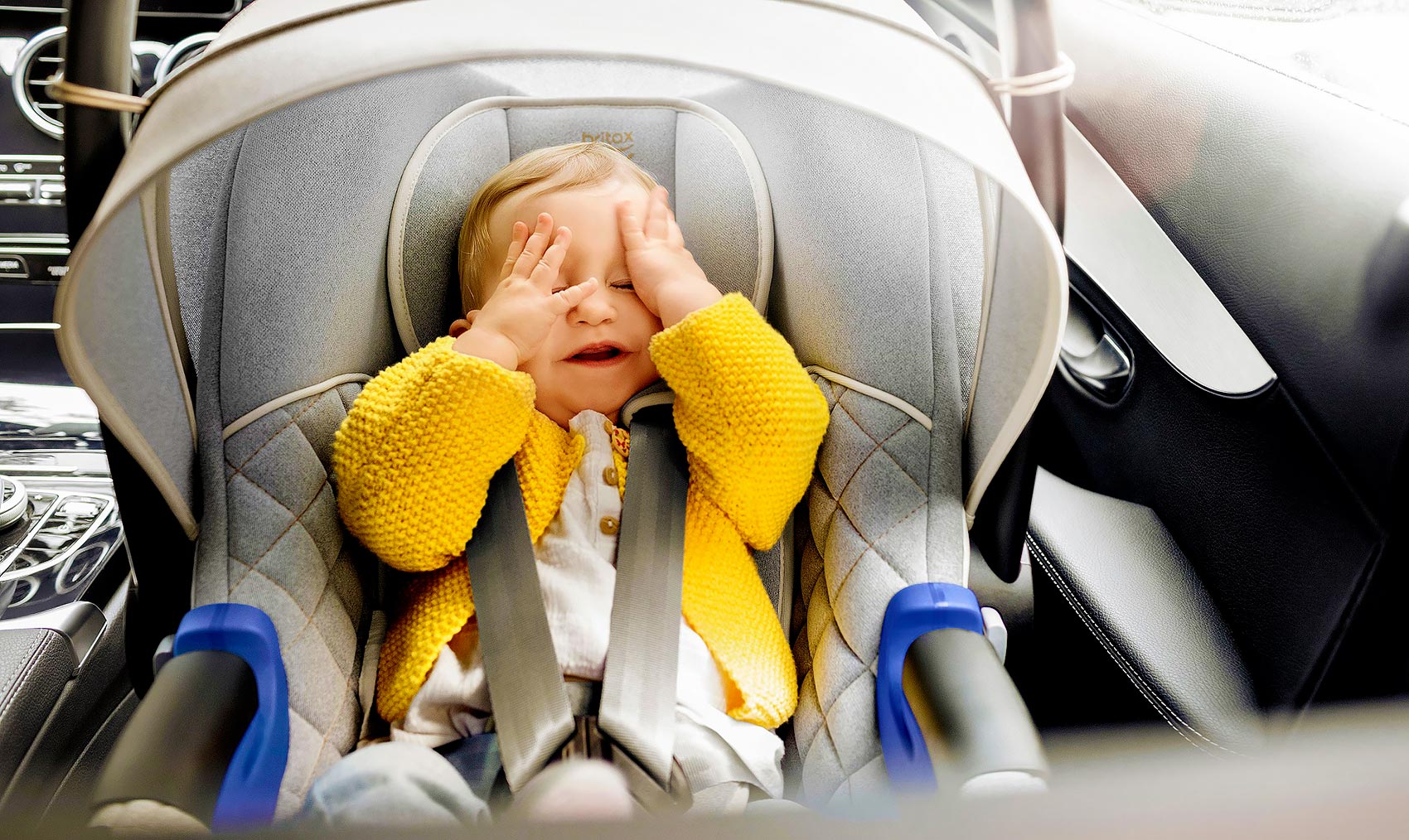 Britax Römer Baby-Safe² i-Size - автолюлька с ребенком