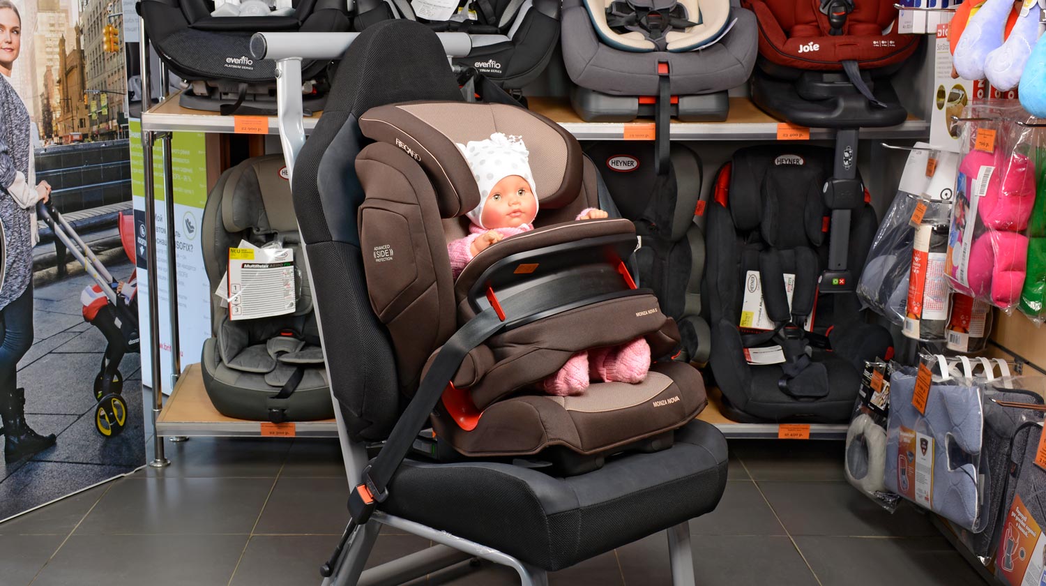 Recaro Monza Nova IS Seatfix крепление ребенка столиком